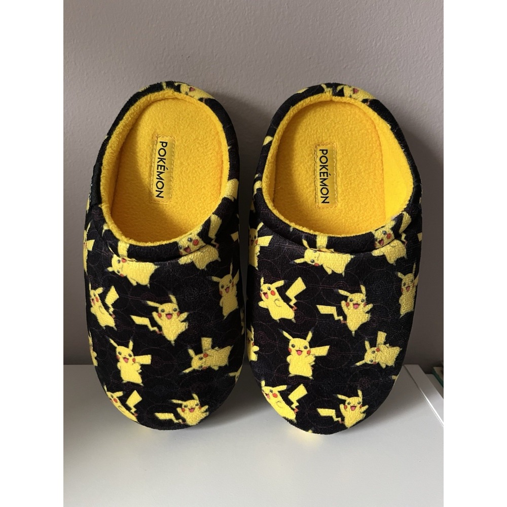 Kids Pokémon Pikachu Clog Slippers Size 3 NWOT Gripper Bottom